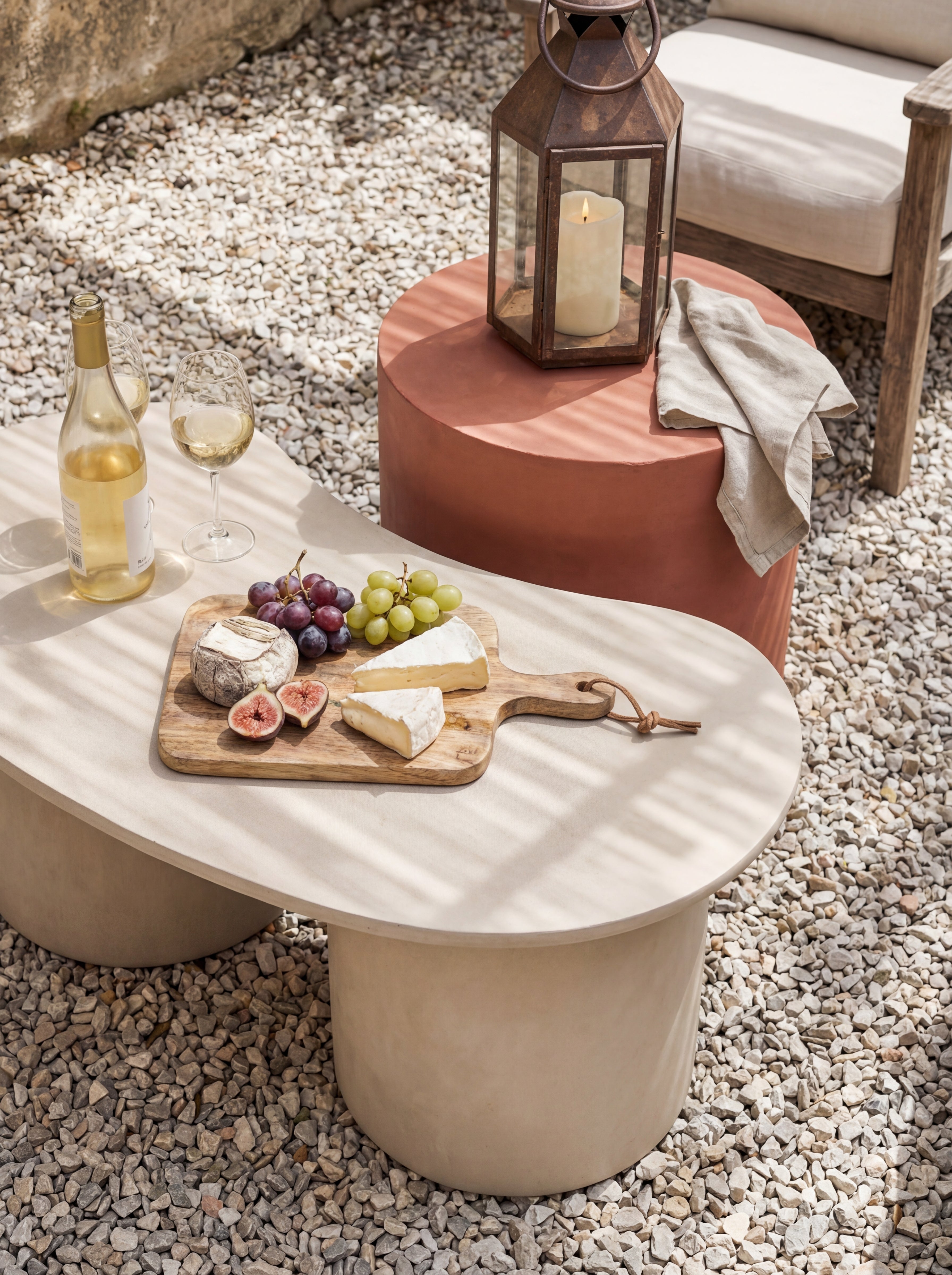 Bean &amp; Barrel Set of 2 Coffee Tables