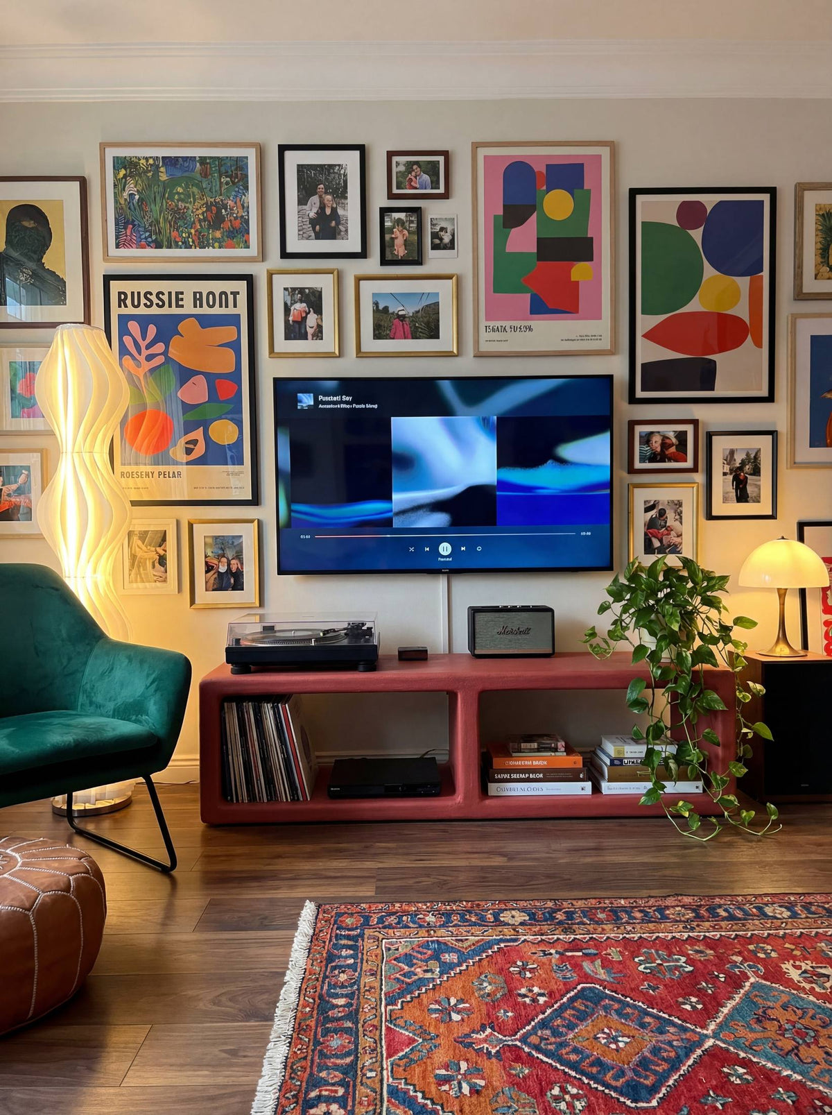 Luno TV Unit in Terra Cotta | Grid Design
