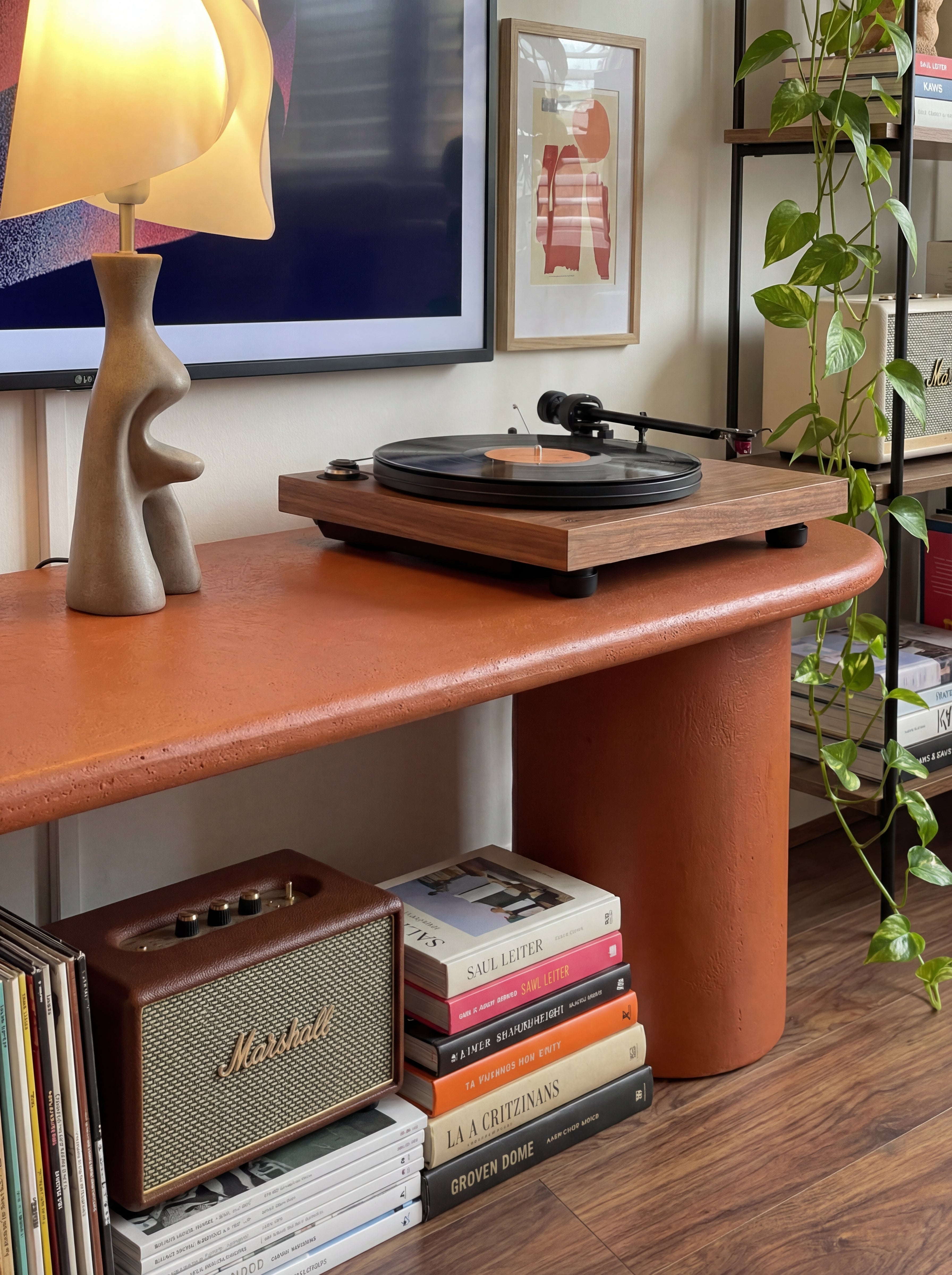 Orbit TV Unit