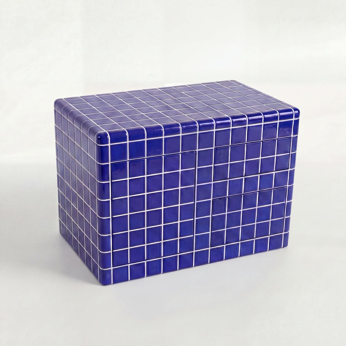 Mellow Coffee Corner in Cobalt Blue | Grid Design