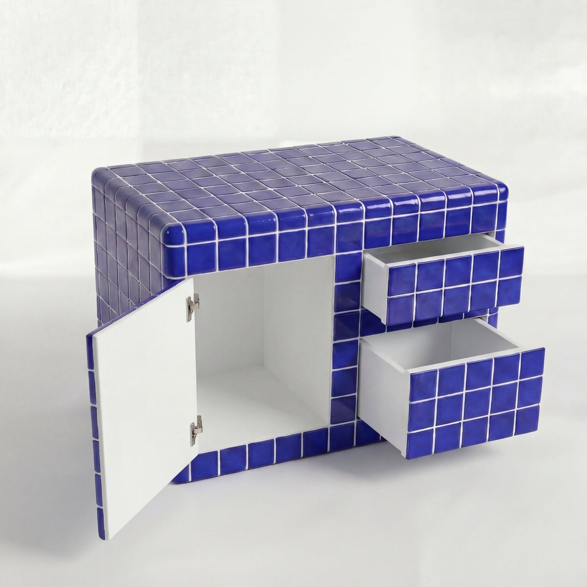 Mellow Coffee Corner in Cobalt Blue | Grid Design