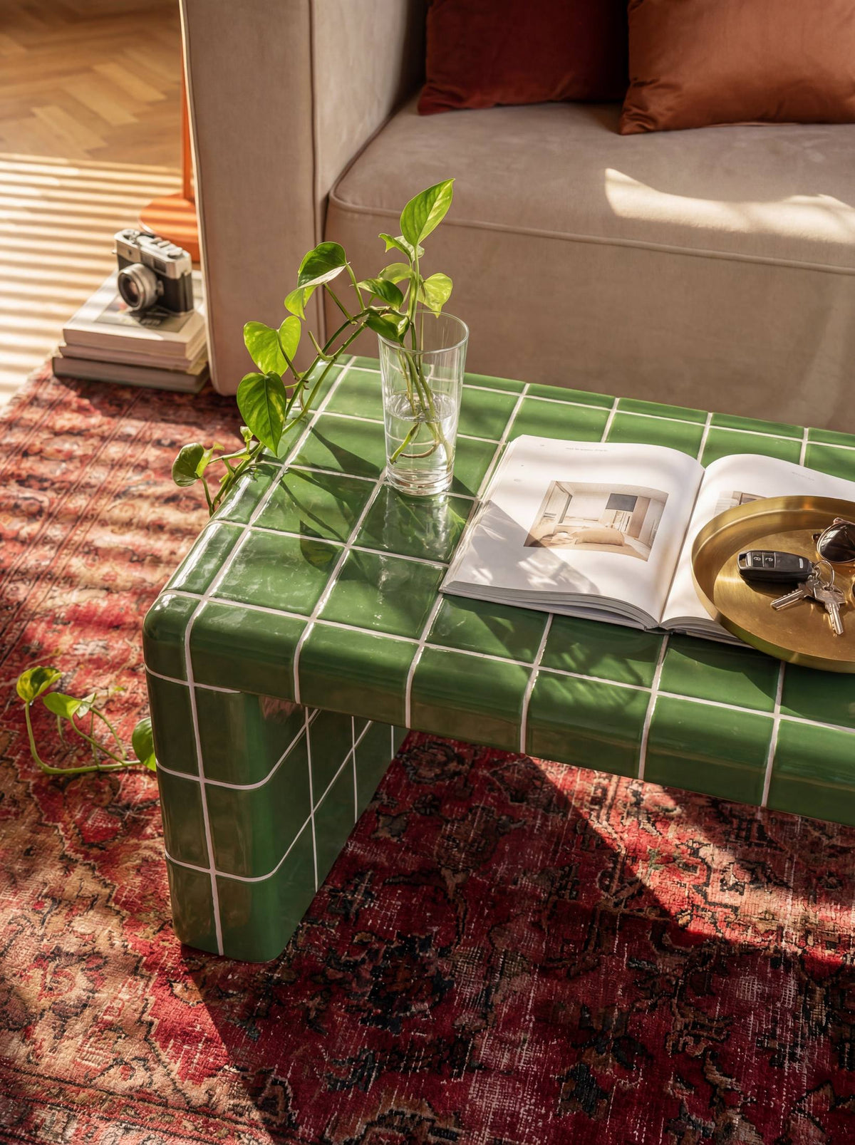 Mellow-U Coffee Table in Emerald Green | Grid Design