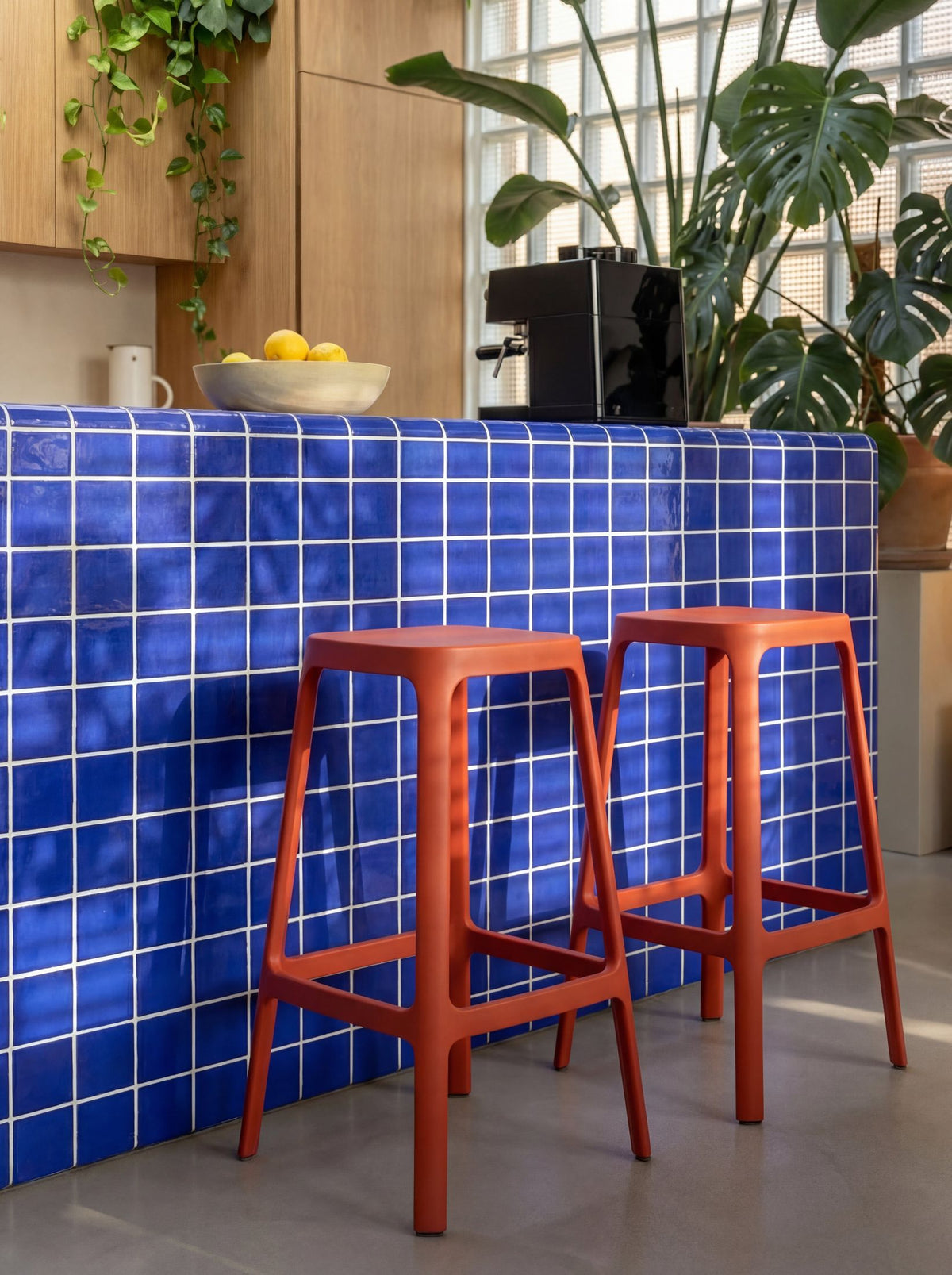 Mellow Kitchen Island in Cobalt Blue | Grid Design