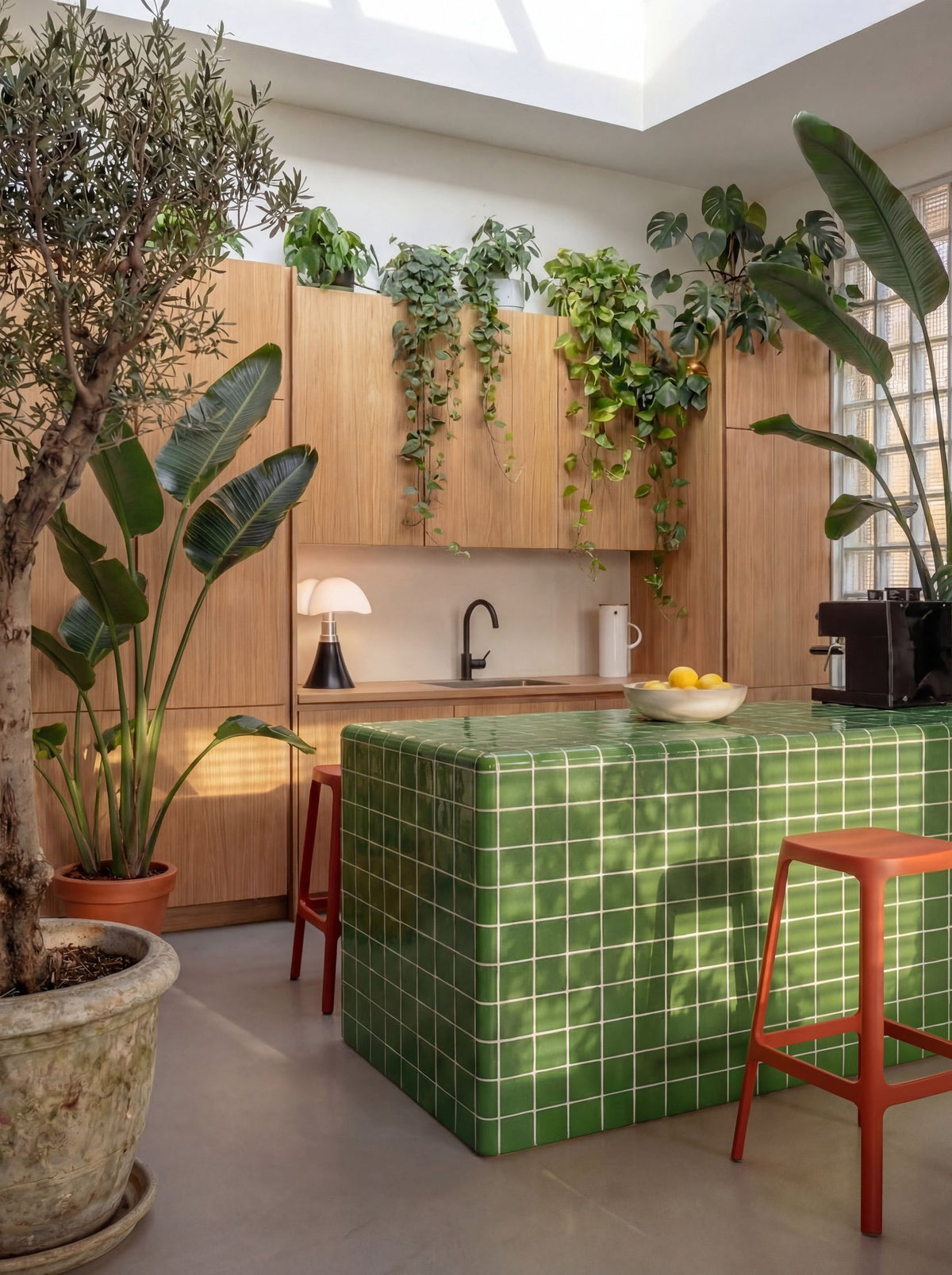 Mellow Kitchen Island in Emerald Green | Grid Design