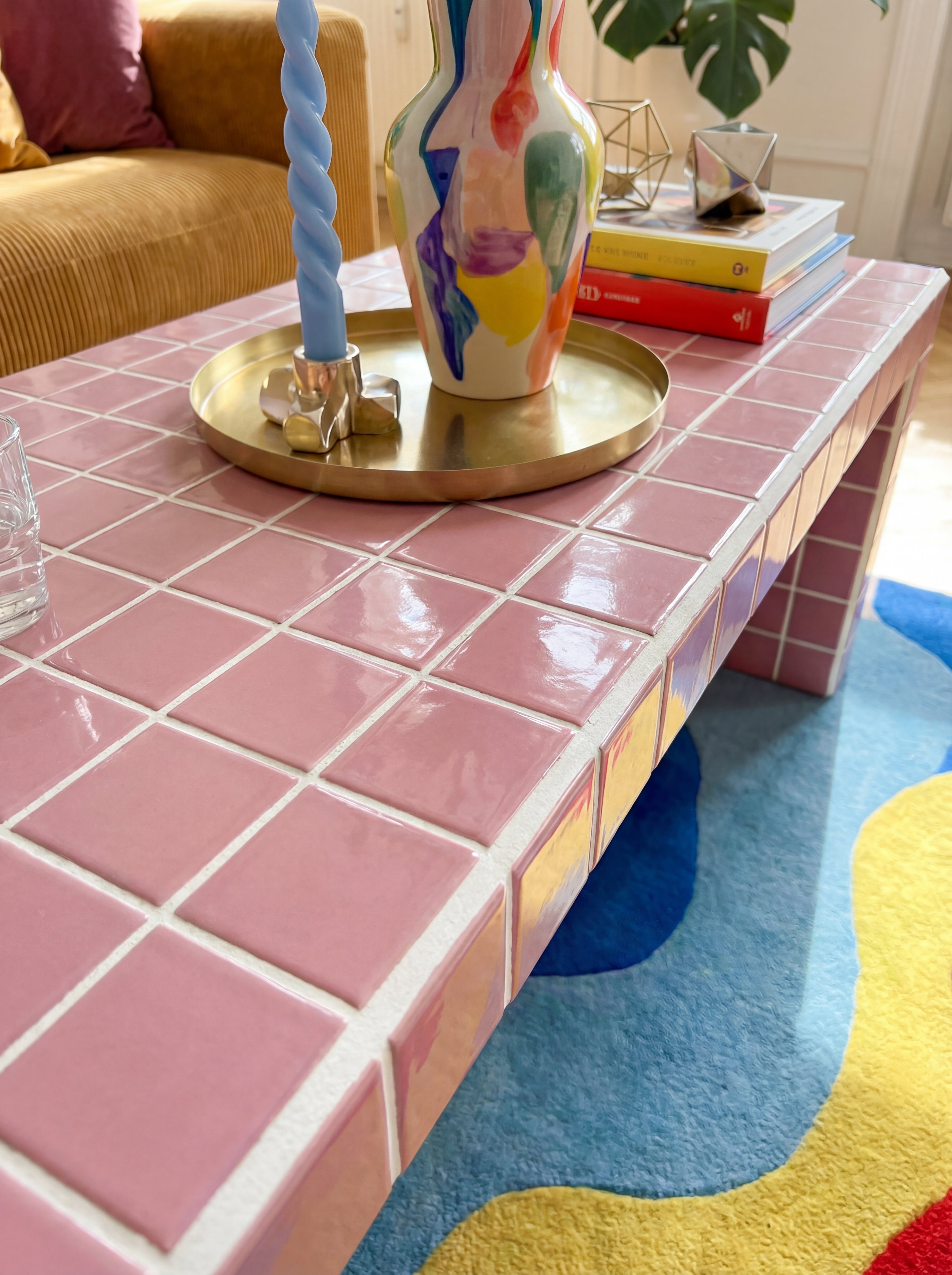 Vividus Coffee Table
