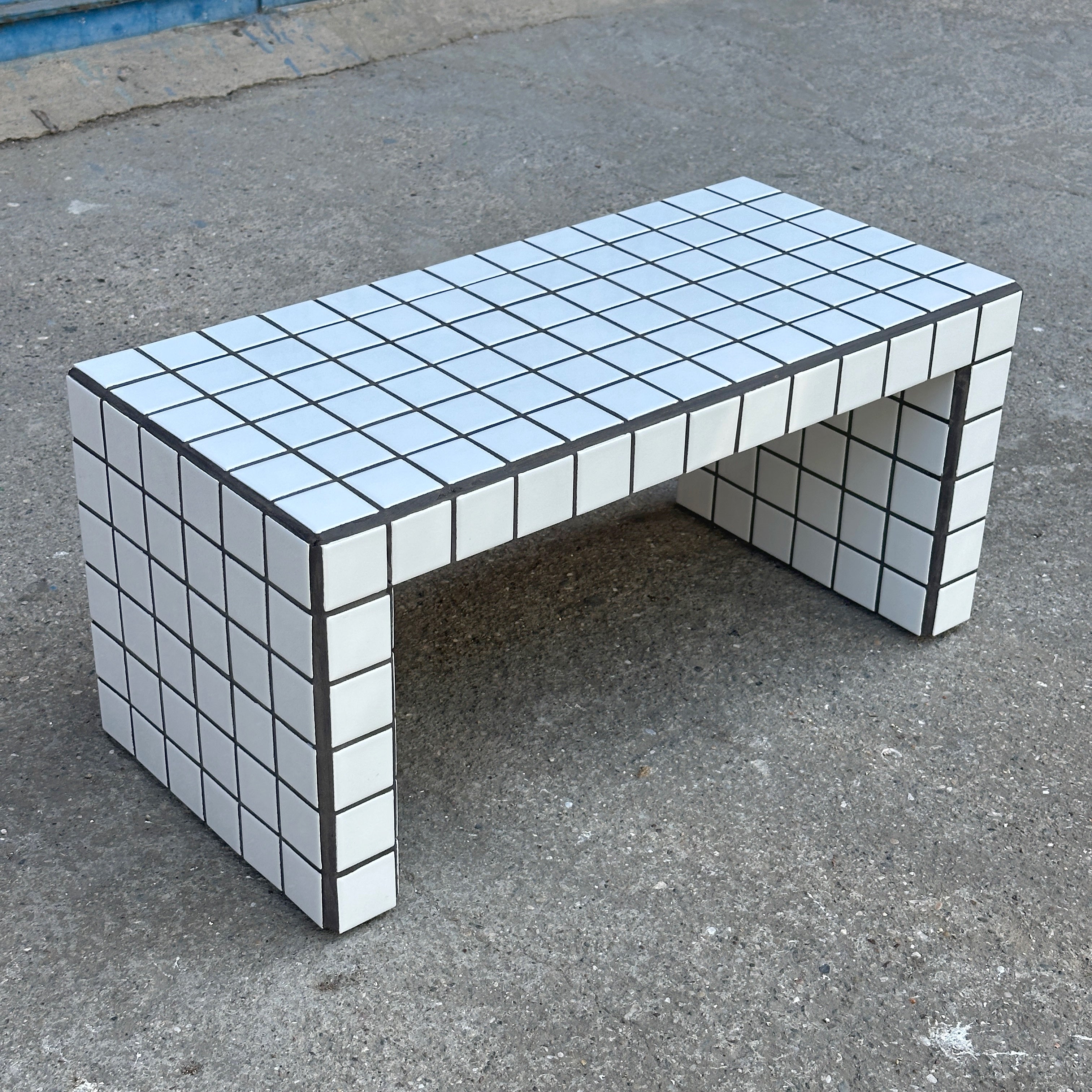 Vividus Coffee Table