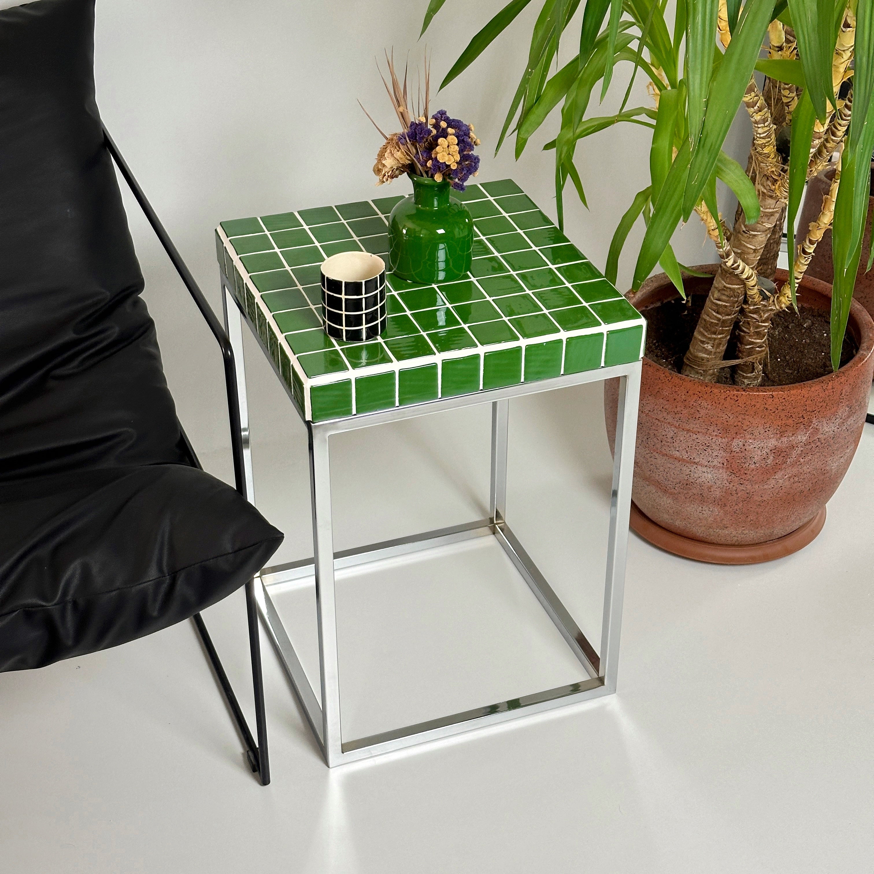 Lustramosa Side Table
