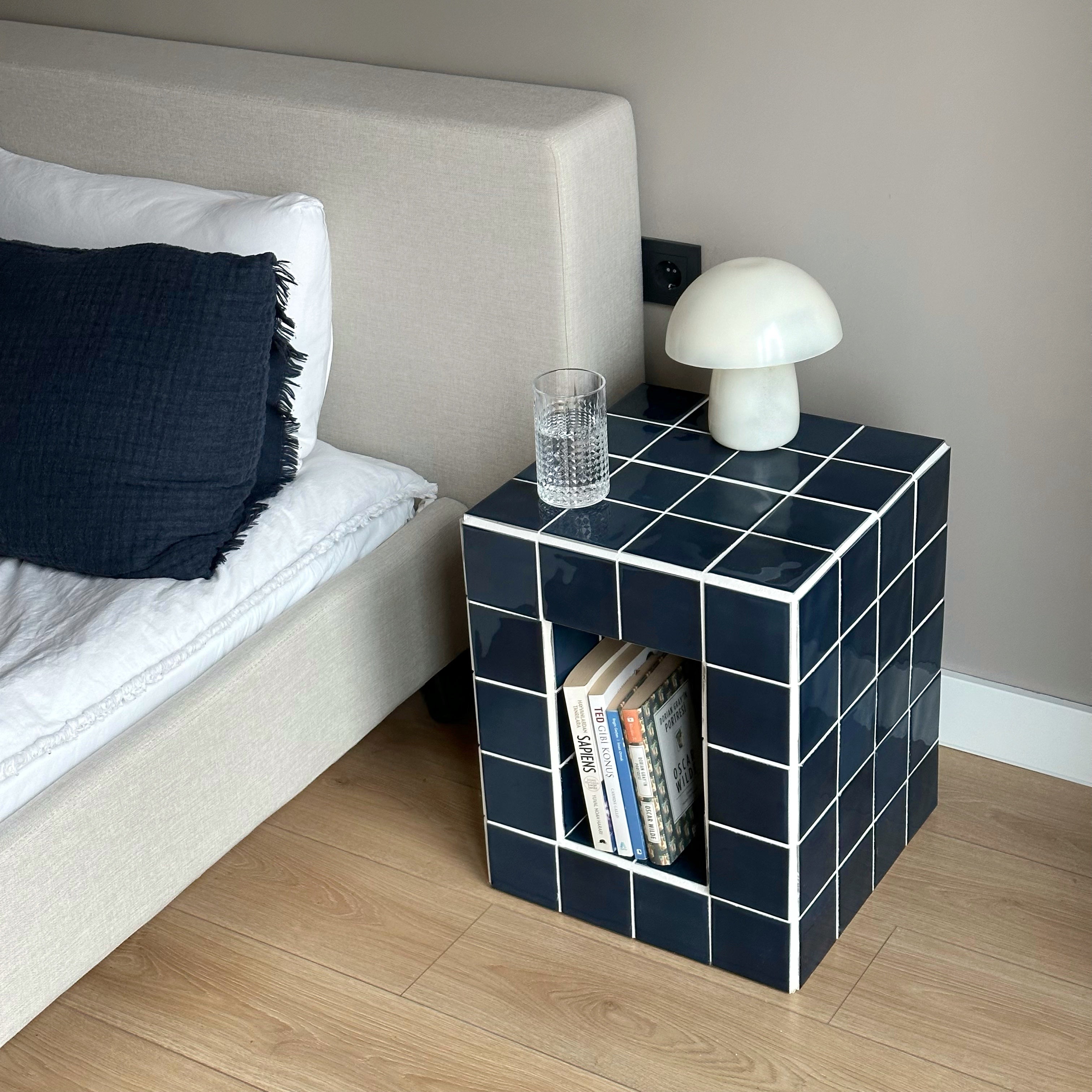 Como Nightstand