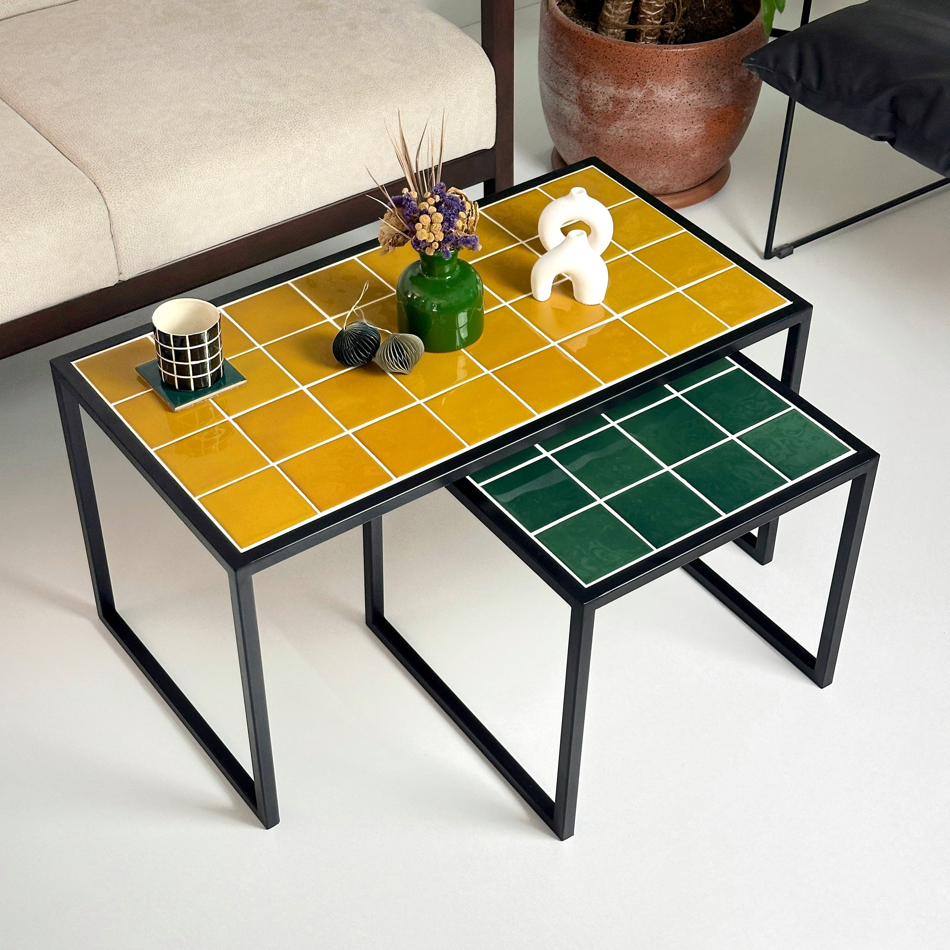 Retro-Mid Twin 2-Seat Coffee Table