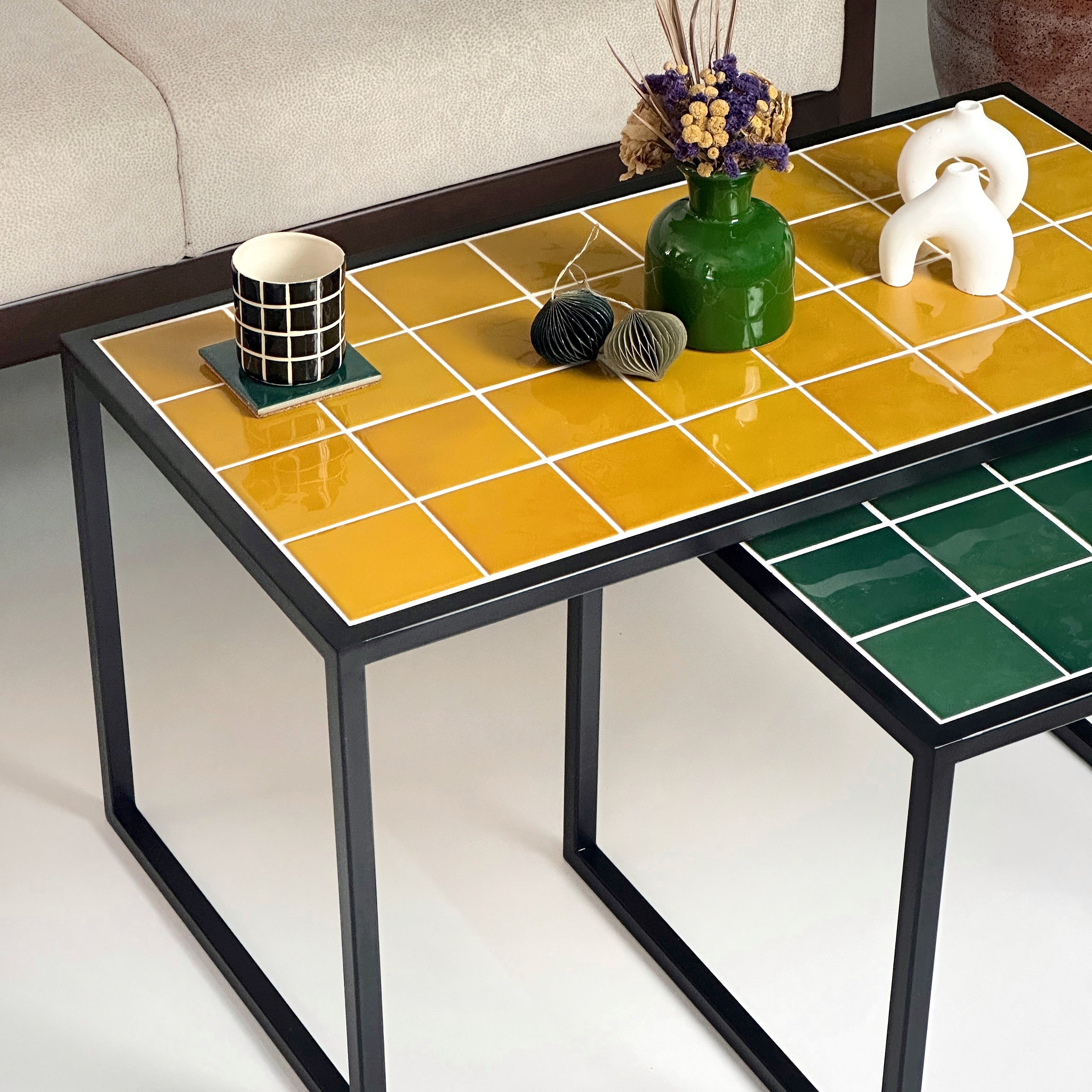 Retro-Mid Twin 2-Seat Coffee Table