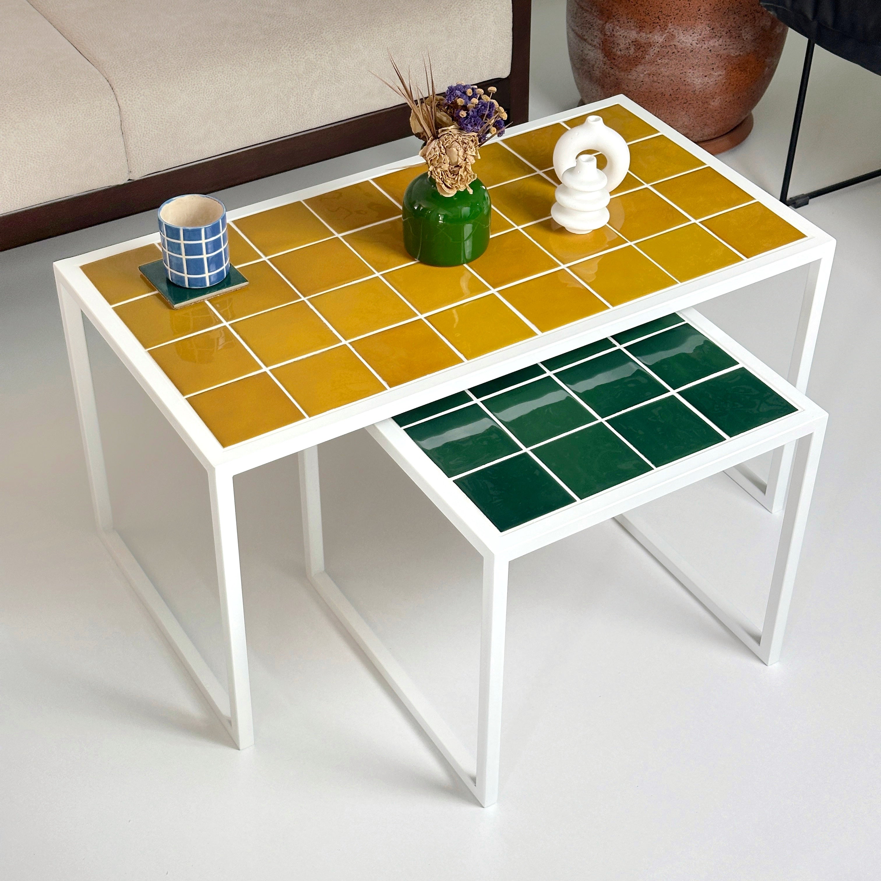 Retro-Mid Twin 2-Seat Coffee Table