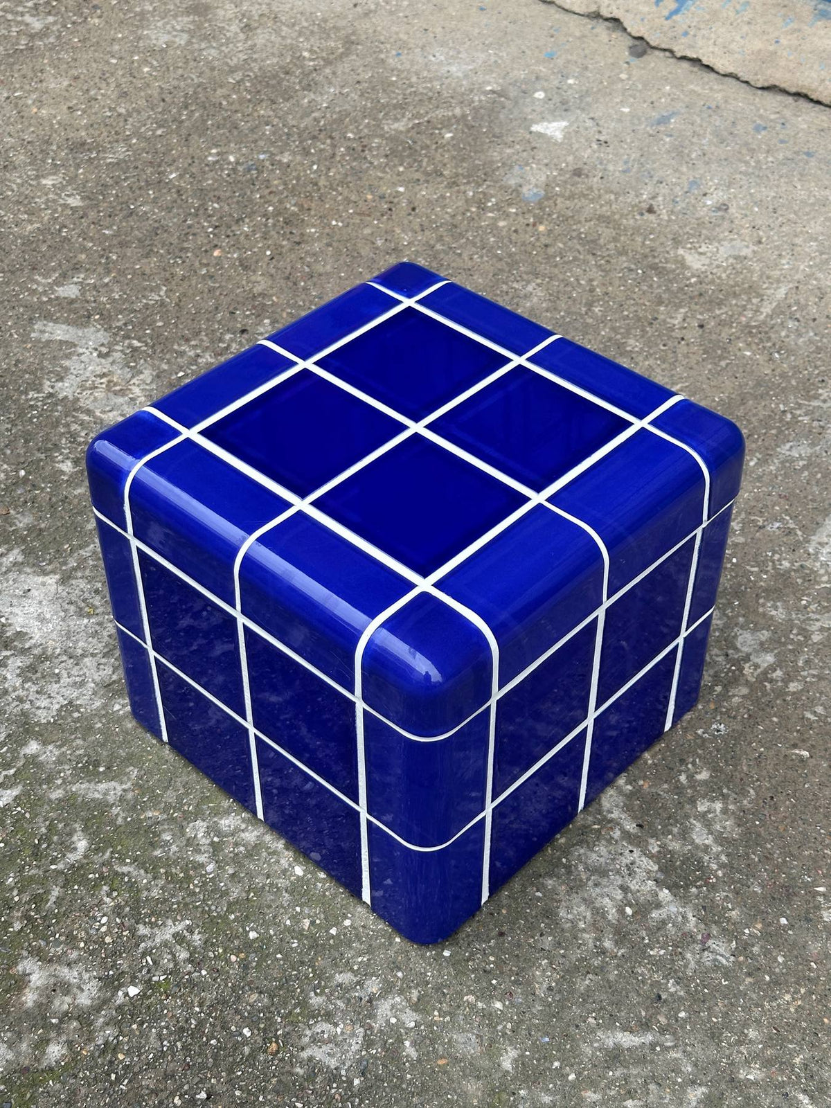 Mellow Square Coffee Table in Cobalt Blue | Grid Design