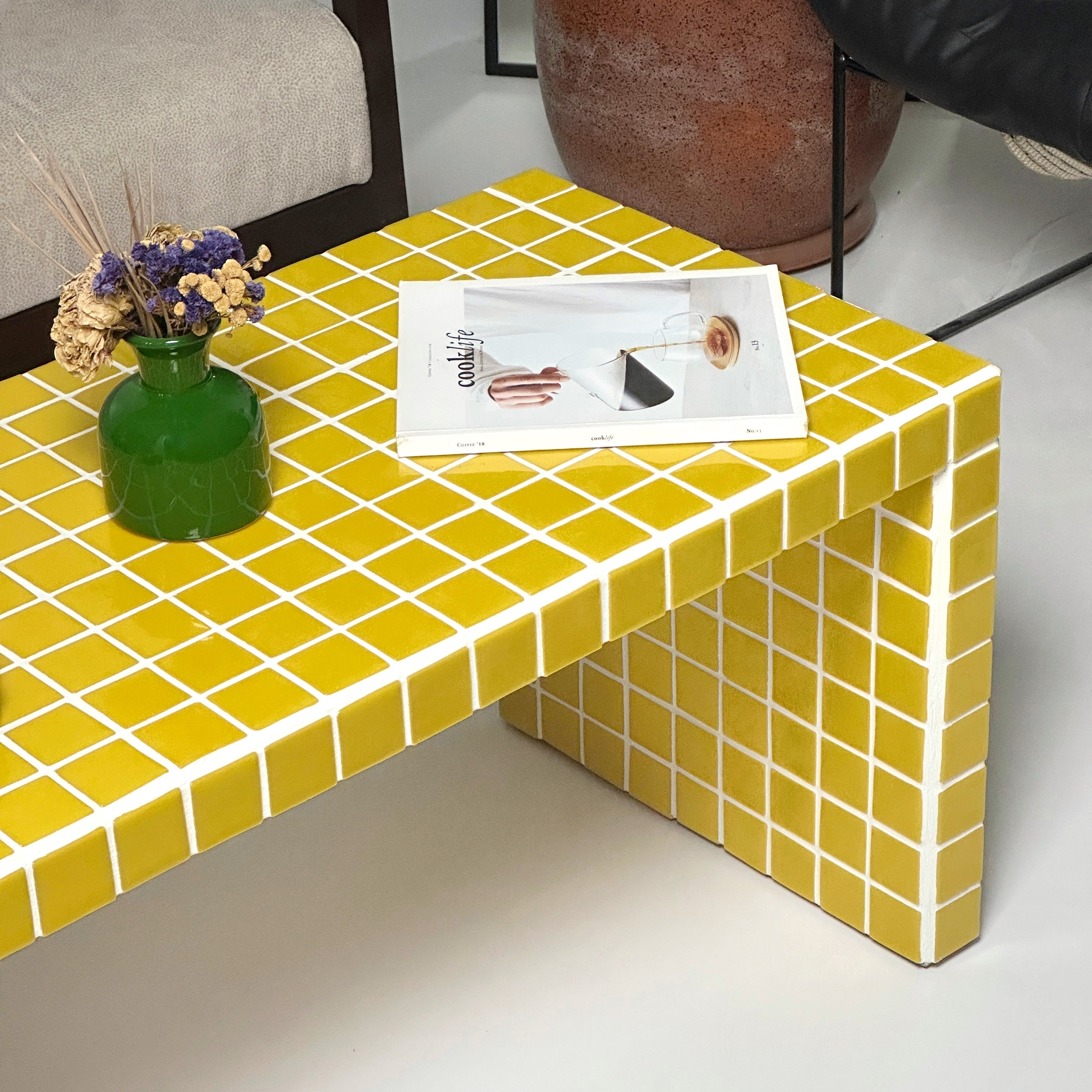Vividus Coffee Table