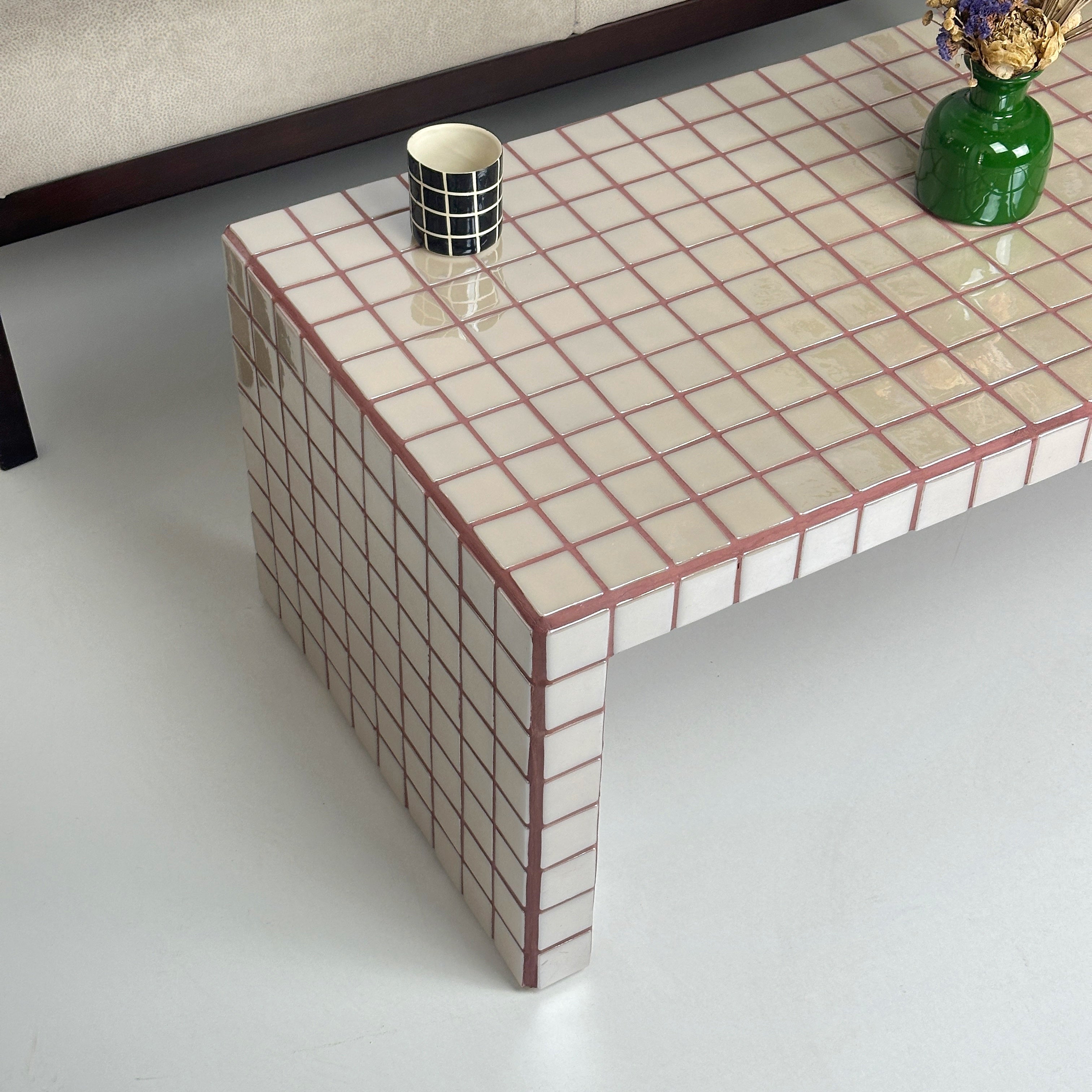 Vividus Coffee Table