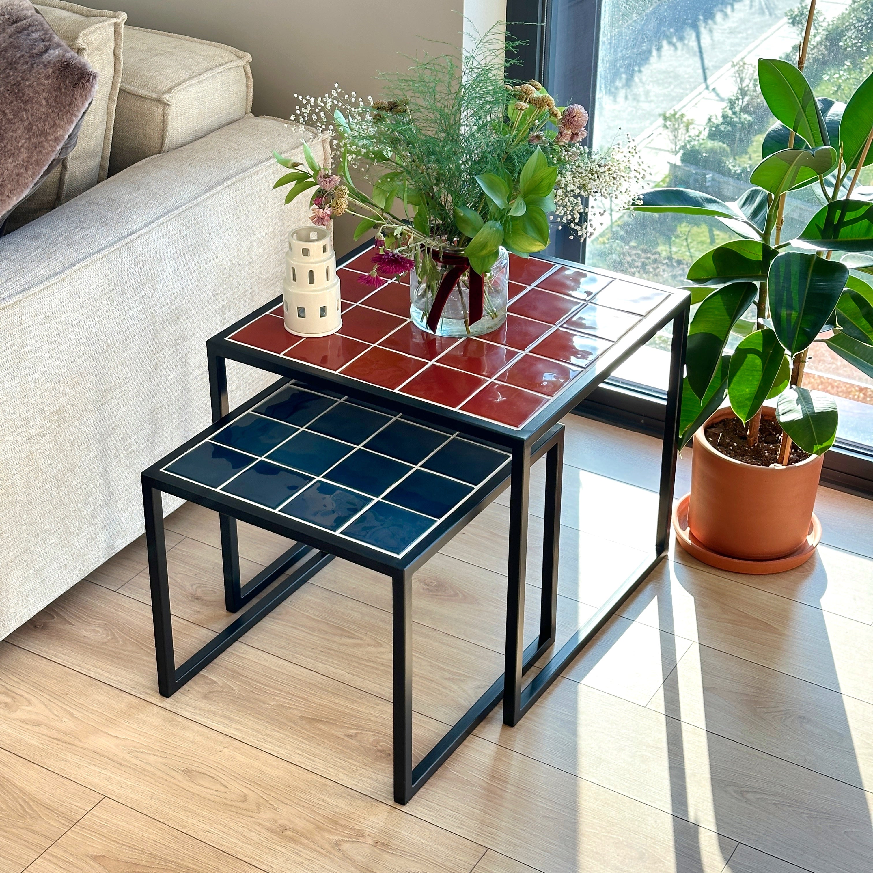 Retro-Twin Set of 2 Coffee Tables