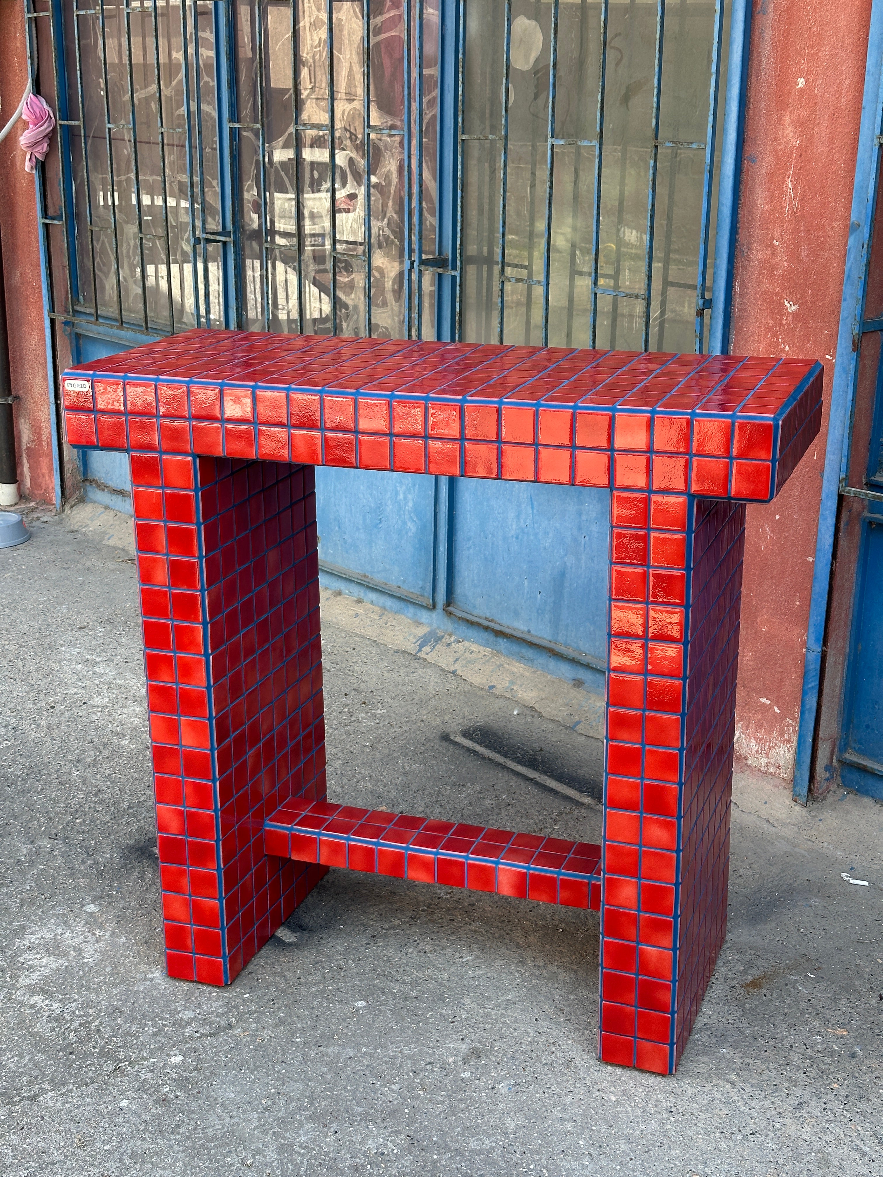 Tiled Bar Table, Bloc