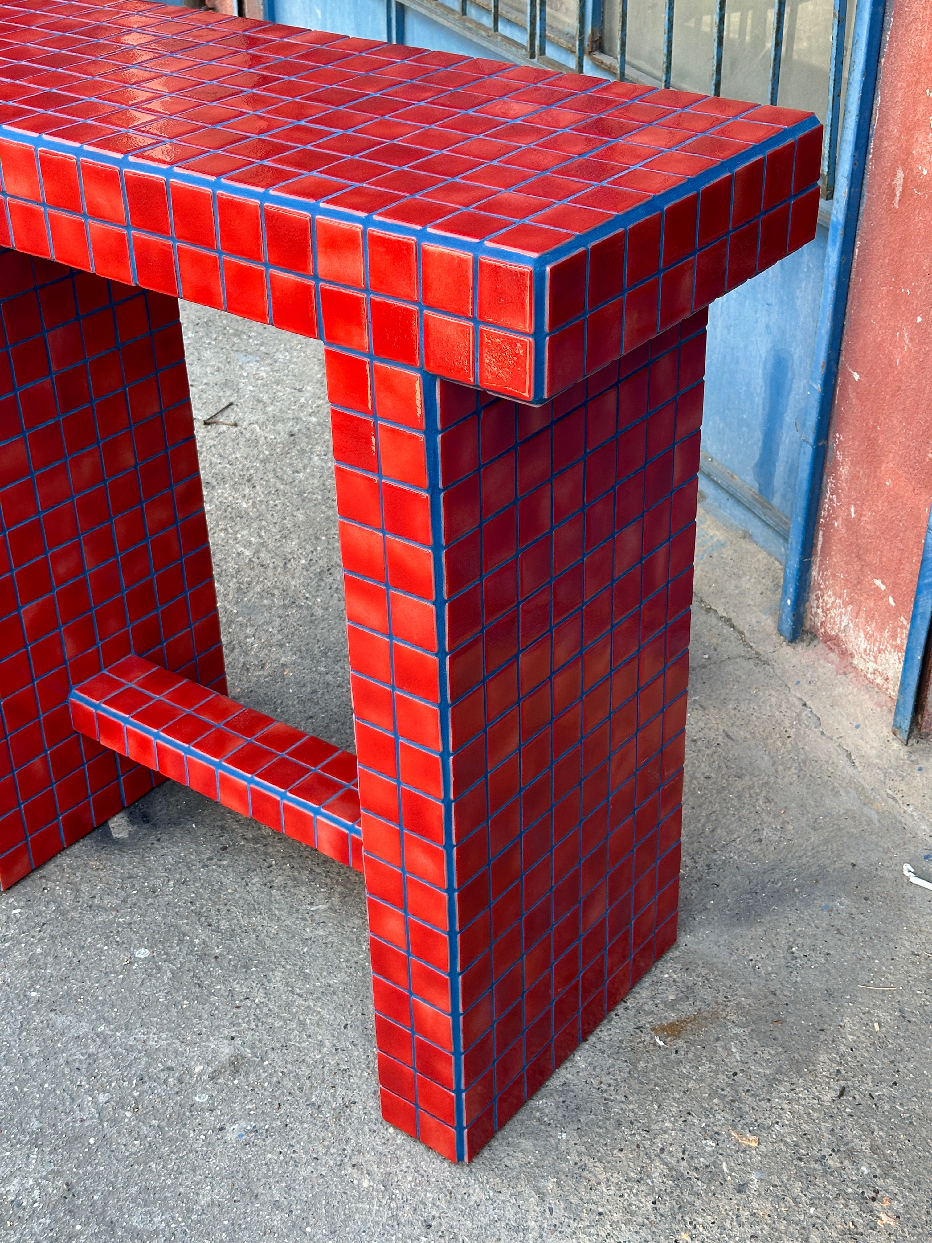 Tiled Bar Table, Bloc
