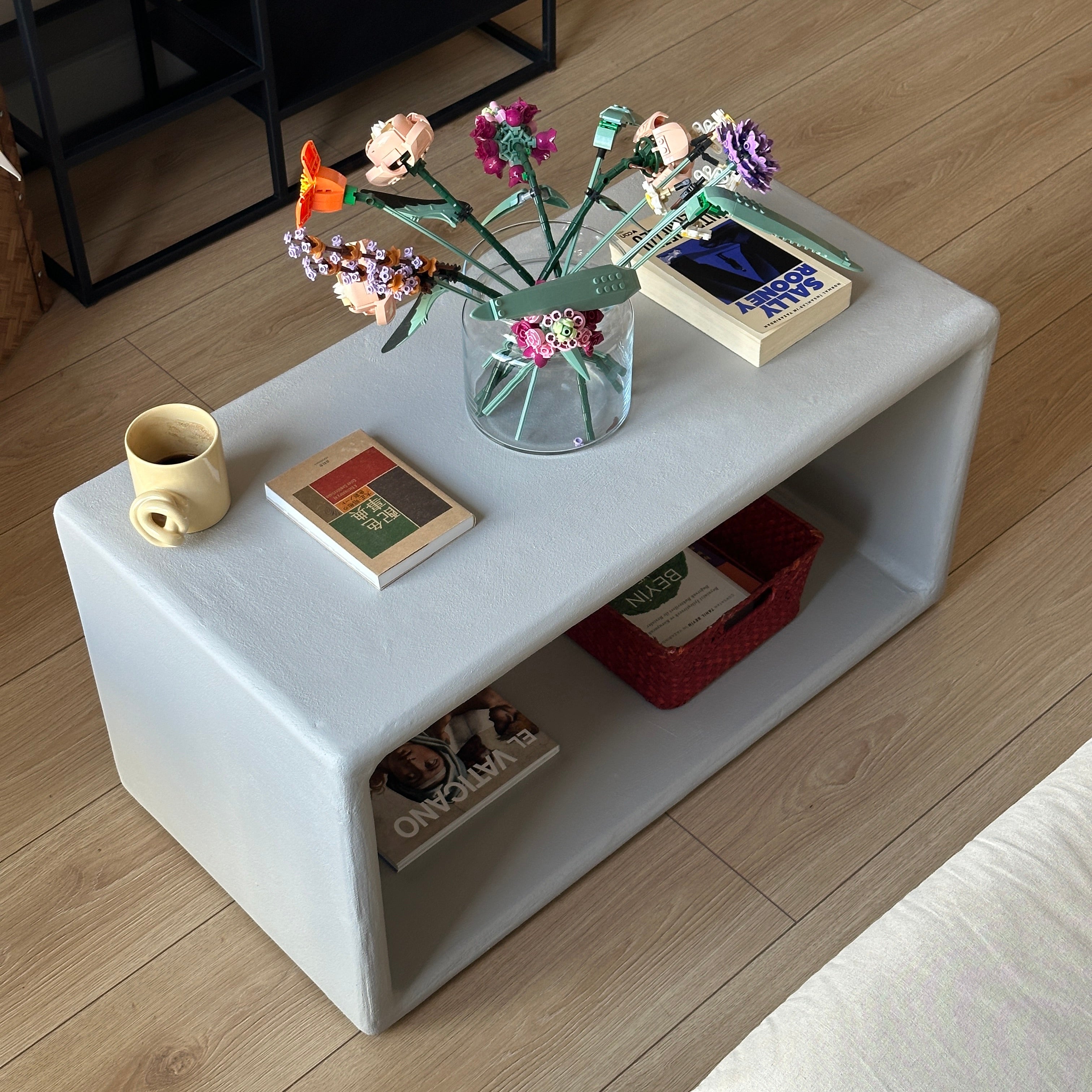 Luno Coffee Table