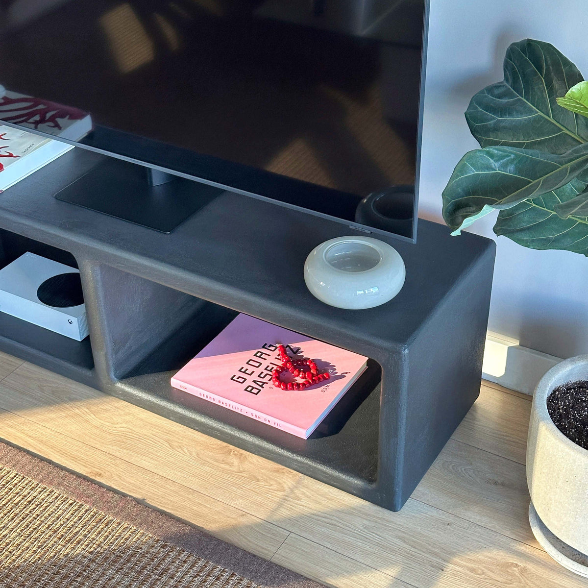 Luno TV Console